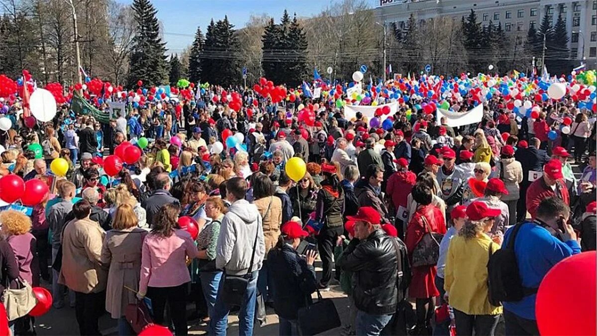 Массовые мероприятия в Челябинской области. 1 Мая праздник весны и труда демонстрация. Первомайская демонстрация Челябинск. 1 Мая Челябинск. 1 мая челябинская область