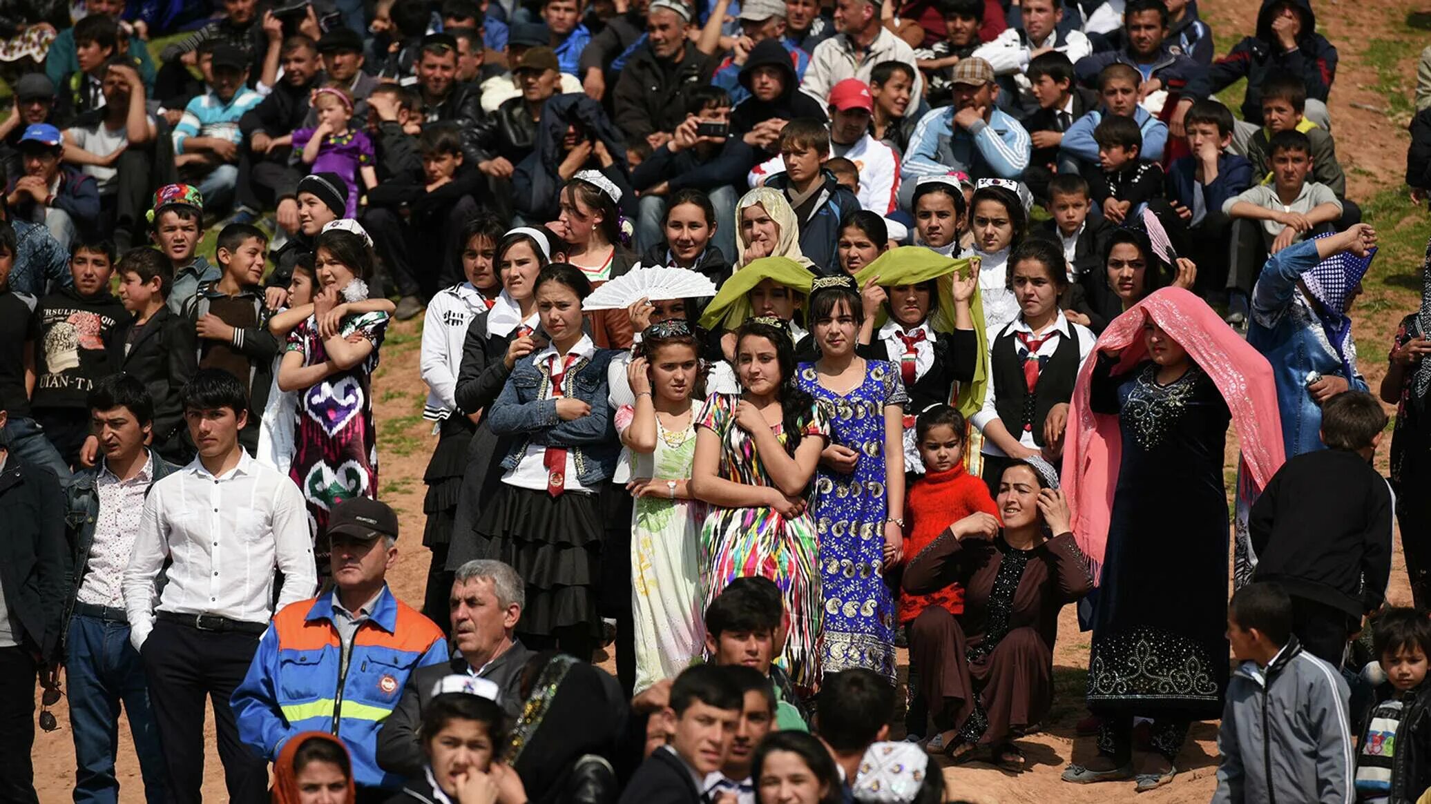 Население.Джоми Таджикистан 2020. Жители Таджикистана. Жители Душанбе. Таджики население.