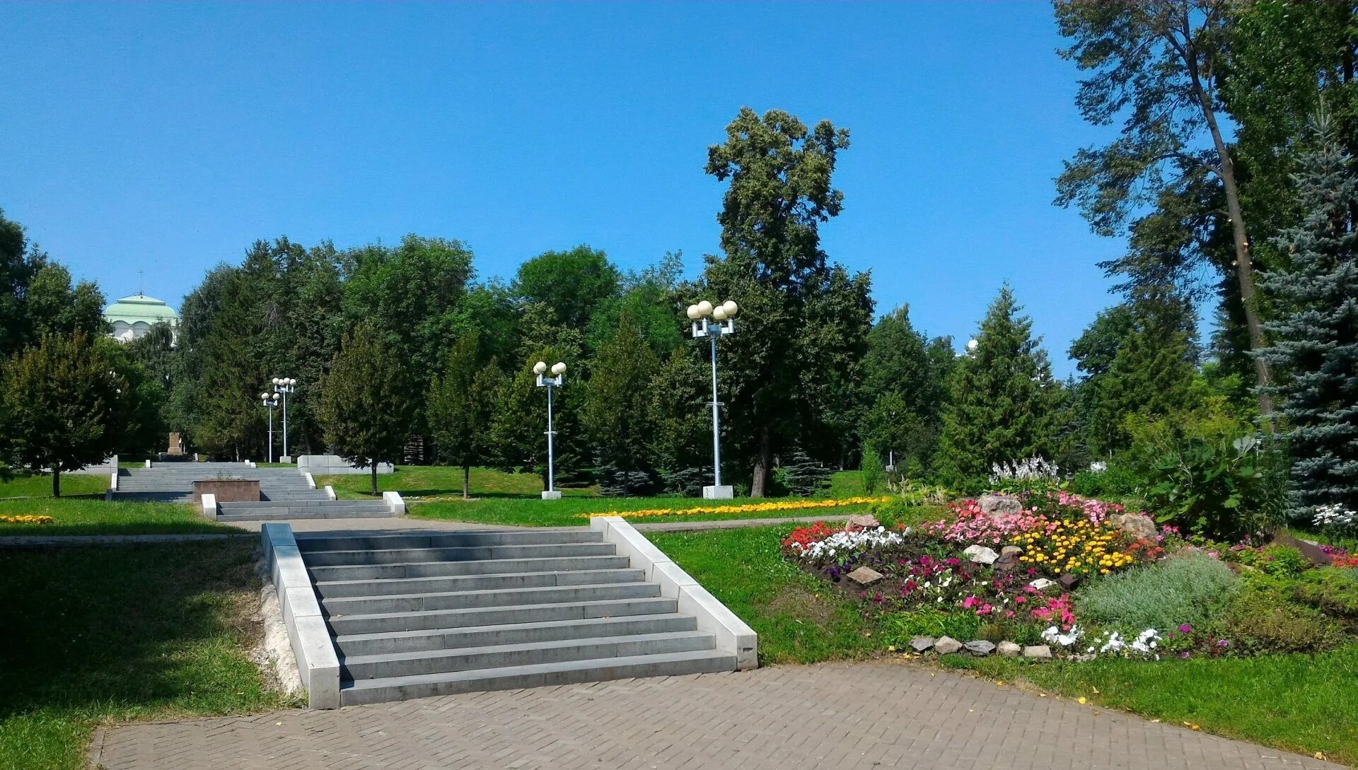 Парк ленина уфа. Парк имени Ленина Уфа. Парк Матросова Уфа. Парк Ленина Матросова Уфа. Сквер имени Ленина Уфа.