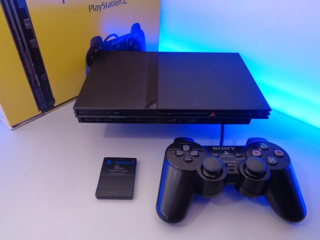 Пс 2 11. Sony ps2 Slim. Sony PLAYSTATION 2 ps2. Сони плейстейшен 2 слим. Ps2 PLAYSTATION 2 Slim Pal.