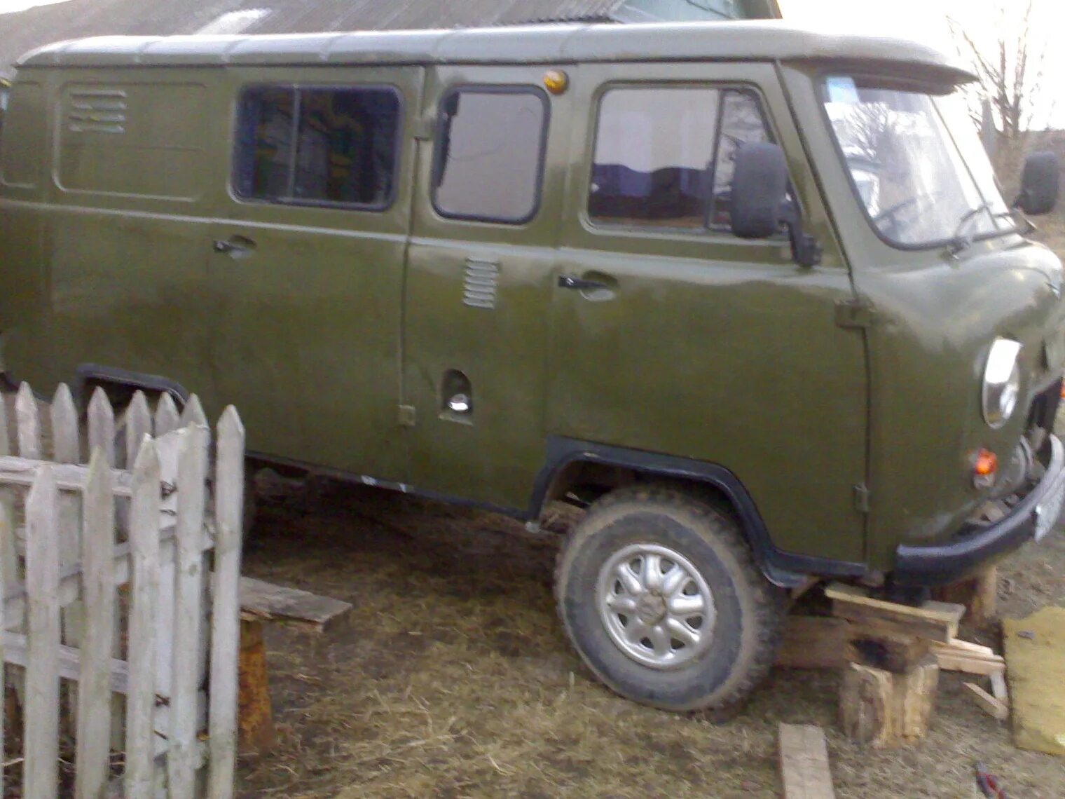 Уаз 3909. Уаз 23171. Уазик 39. Бухаммер наклейка. Уаз 62.
