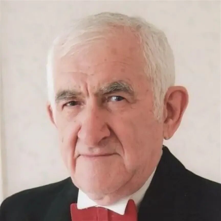 Политический аналитик тофик аббасов. Аскеров фаиг арзуллаевич арсенал. Тофик халафов. Режиссер тофик шахвердиев. Тофик абакимов.