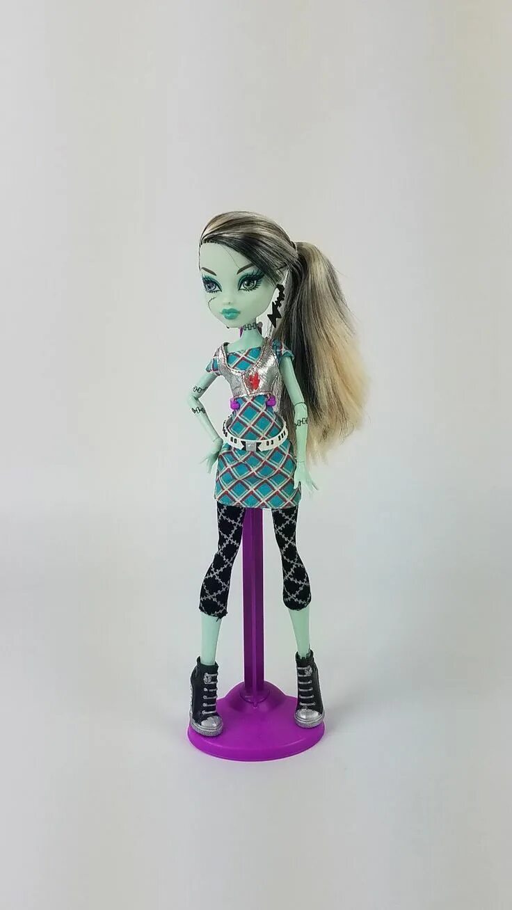 Фрэнки штейн стиль. Фрэнки штейн убийственный стиль. Кукла фрэнки штейн волтейджес. Фрэнки убийственный стиль. Кукла монстр хай фрэнки штейн эксклюзив для амазон нет отзывов.