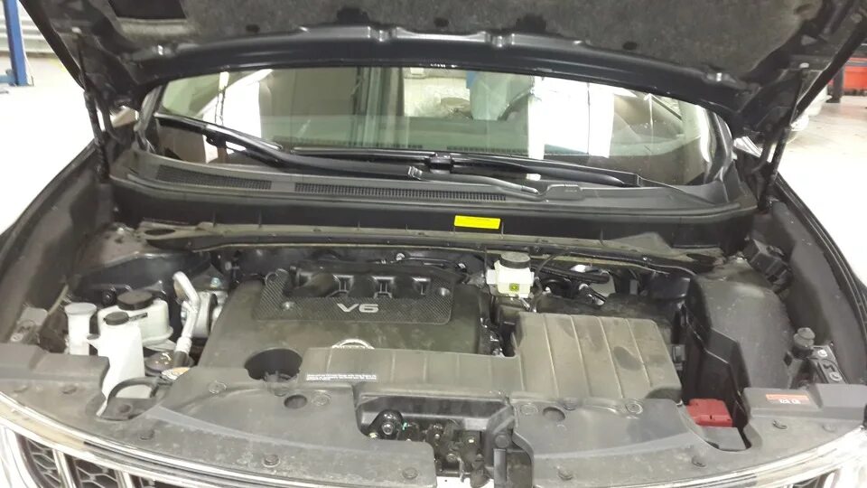 подготовка к зиме )))замена аккумулятора)) - Nissan Murano I, 3,5 л, 2003 года э