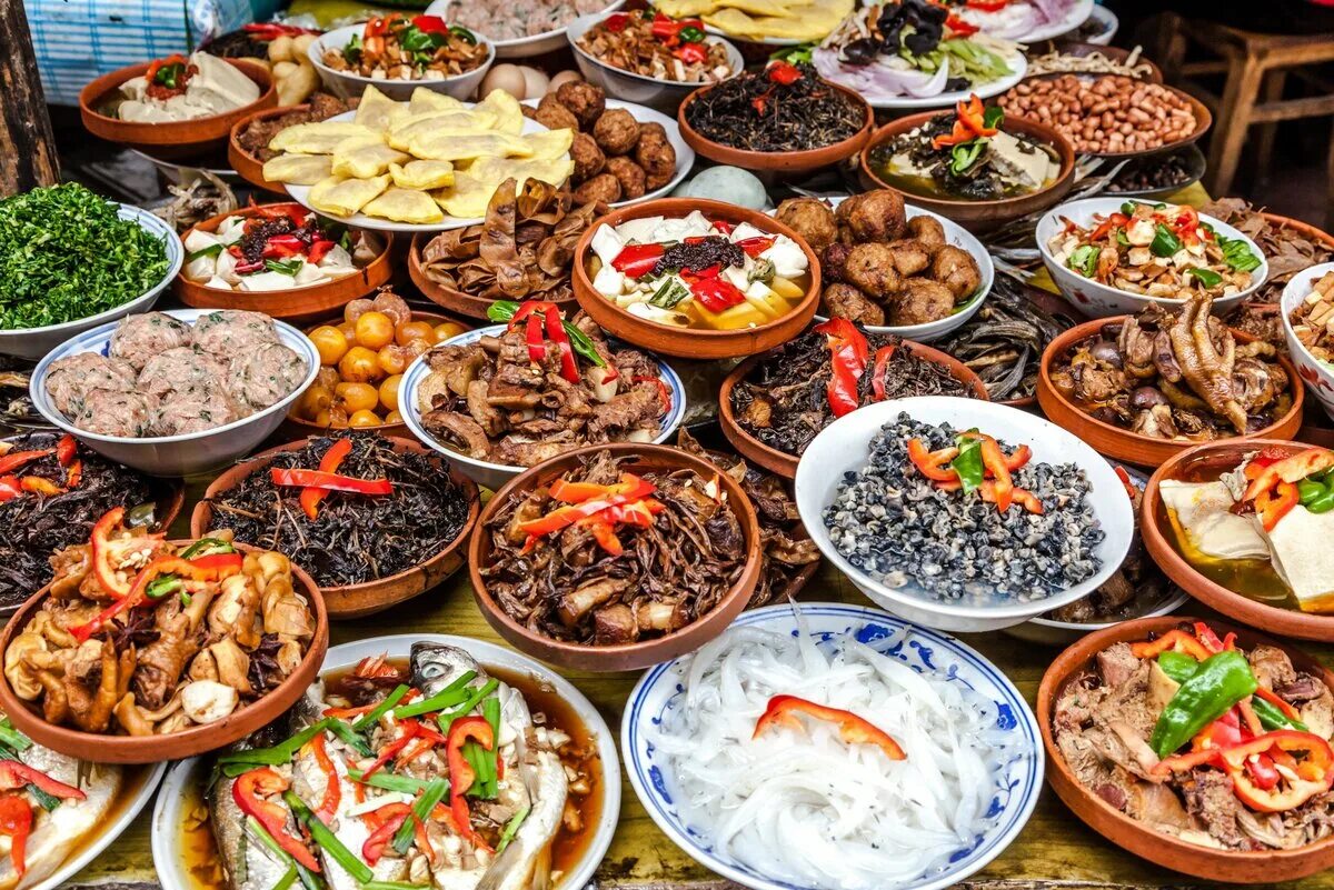 Кухня китая традиционная. Продукты китайской кухни. Паназиатская кухня блюда. Традиционная китайская кухня. Национальная кухня китая.