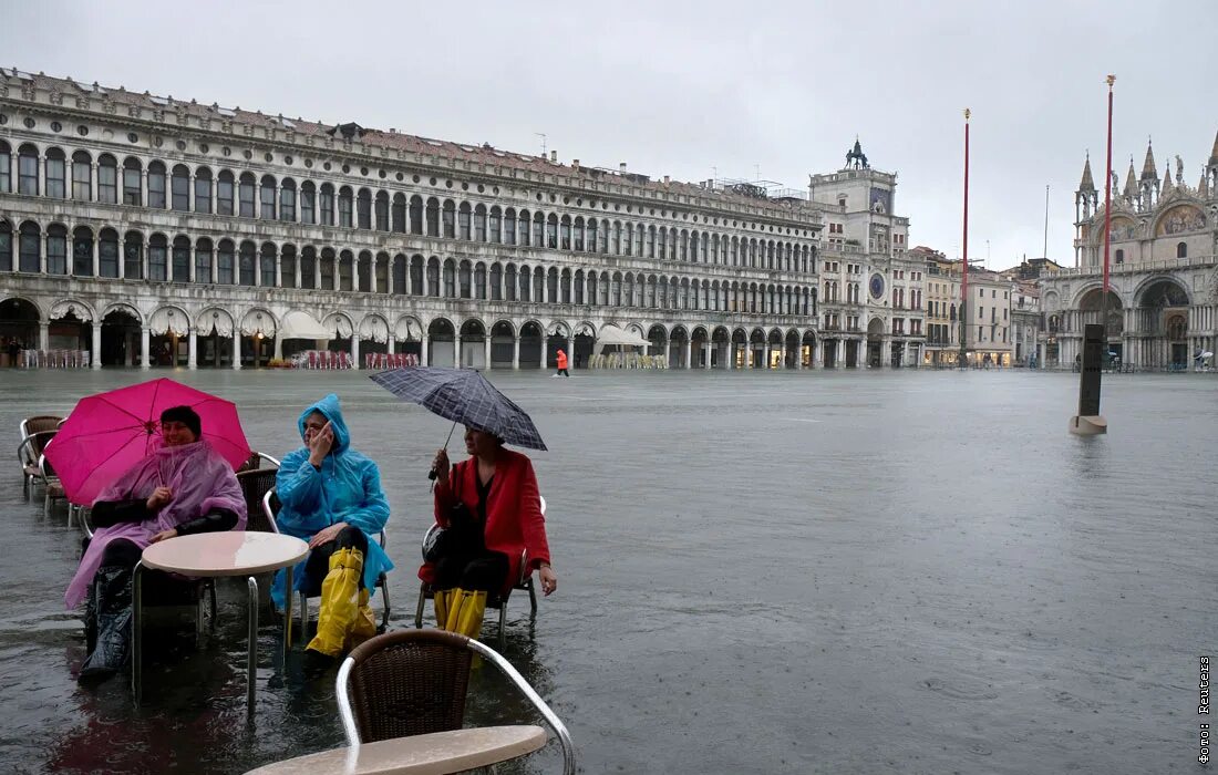 Почему венеция на воде