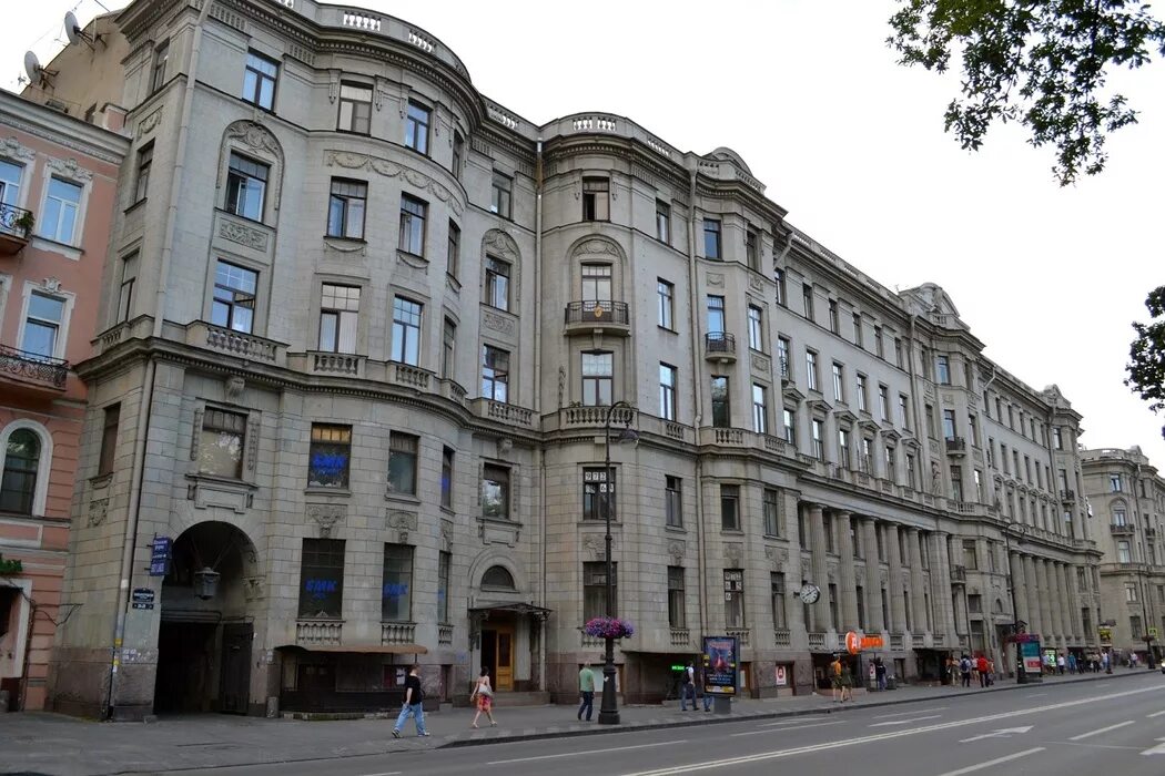 Дом бенуа на каменноостровском 26-28. Дом трех бенуа в петербурге. Дом 3 бенуа в санкт петербурге. Дом 3 бенуа в санкт петербурге. Дом трех бенуа (каменноостровский проспект, 26-28).