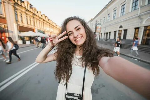 С это она показывает