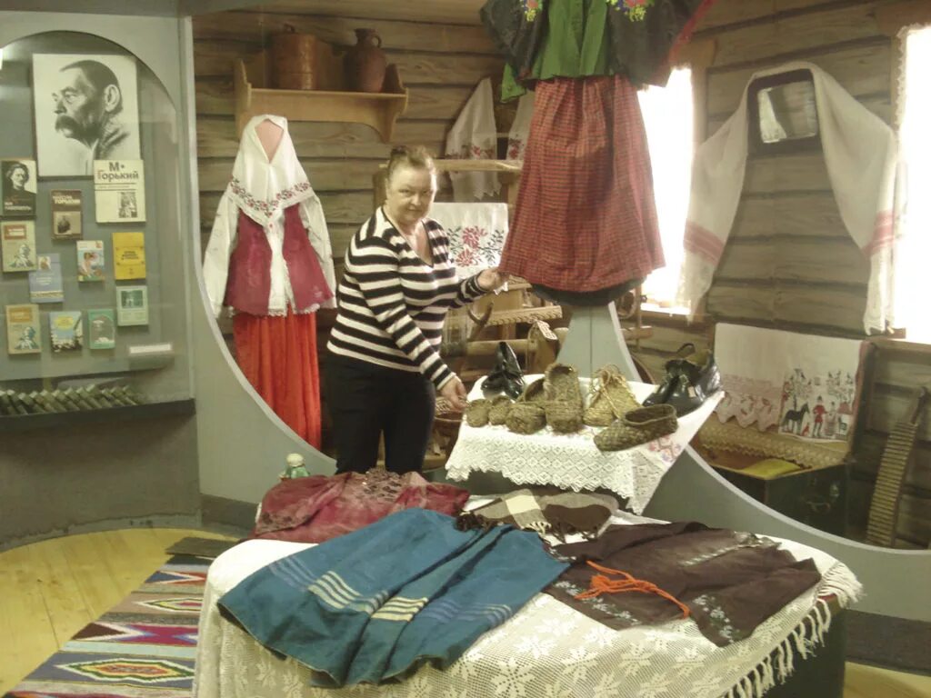 Музей истории греческого костюма афины. Древние афины музей бенаки. Музей старой одежды. Музей крестьянской одежды. Музей старой одежды.