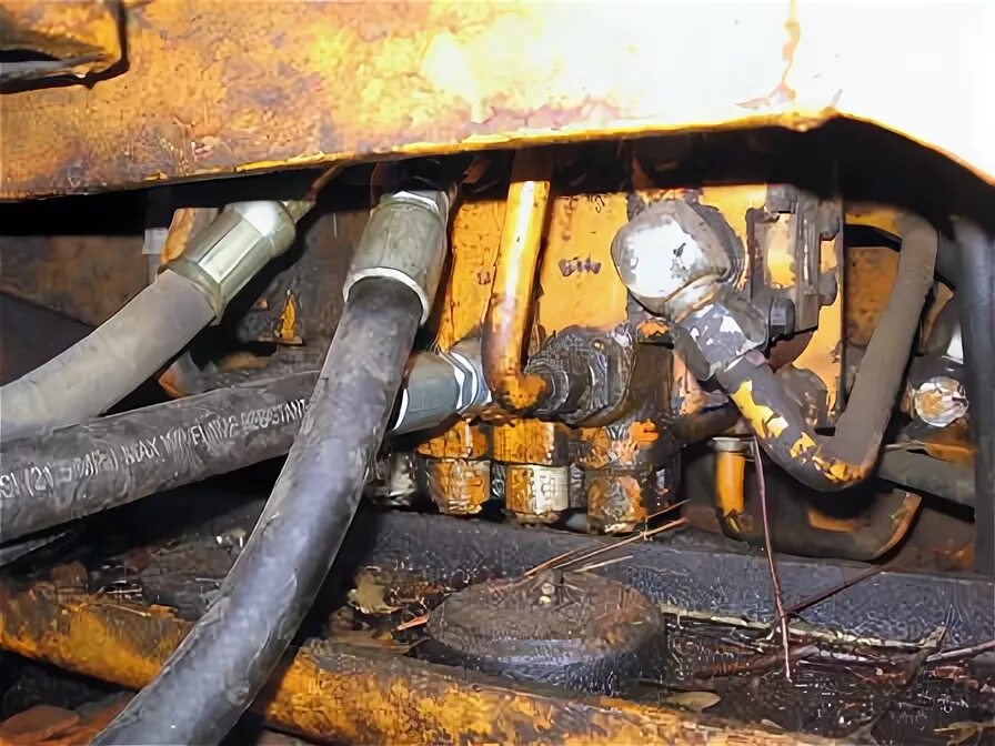 Форд фокус гидравлика. 20 с резьбой. Течь гидросистемы. Течь гидравлики. Сорвалась резьба на шланге керхер 5.