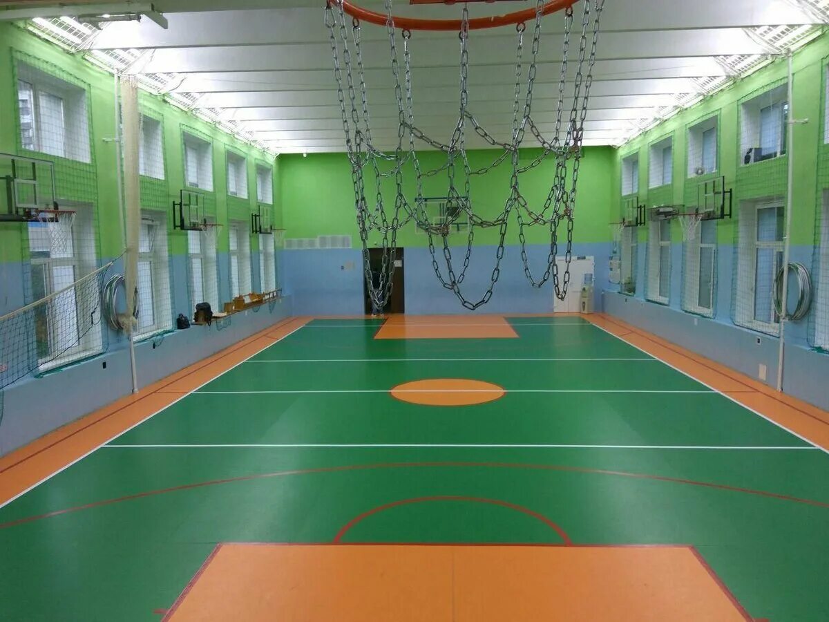 Спортивные кружки для детей. Городской стадион энгельс. Школьники на физкультуре. Покрытие для спортивных залов. Спортивная школа садовая.
