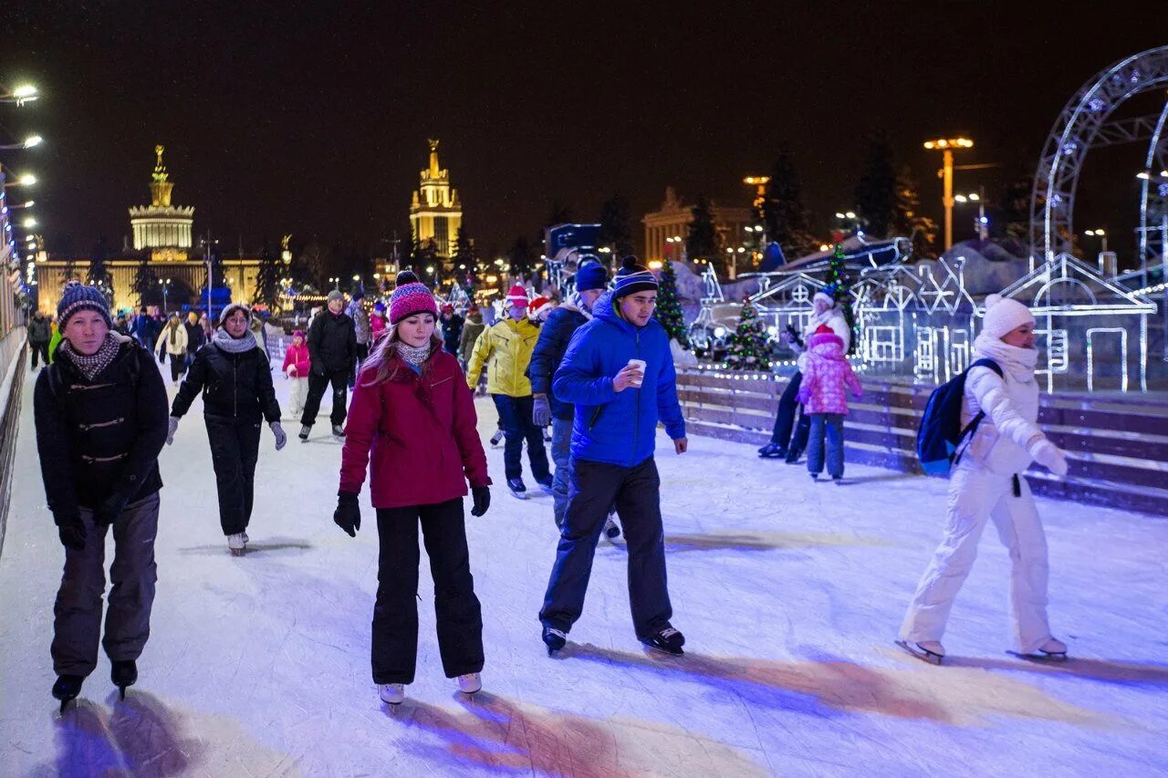 Каток ВДНХ, Москва. Ночной каток ВДНХ. ВДНХ каток каток. Каток на ВДНХ 2023. Каток где можно покататься