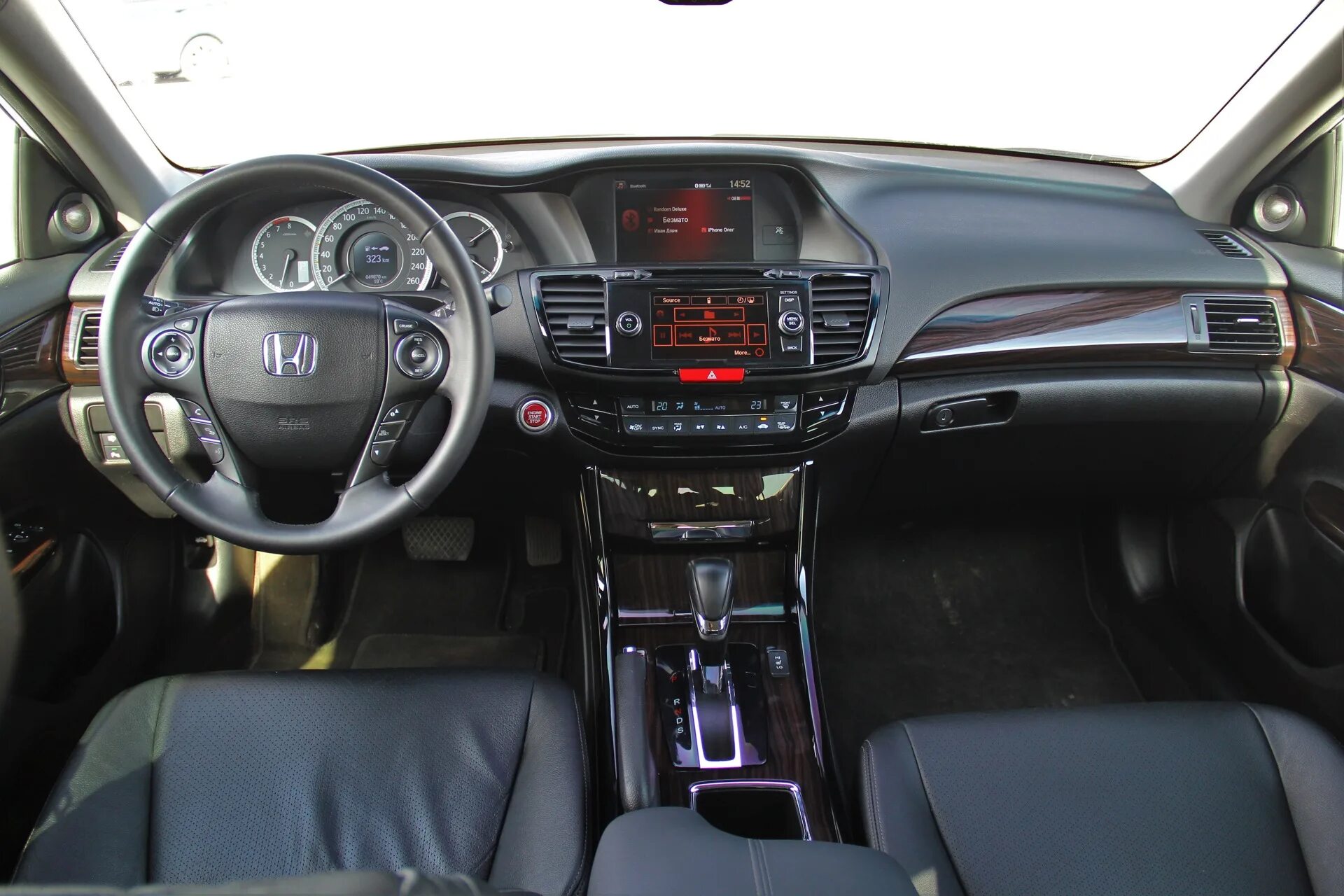 Хонда аккорд 2011 салон. Honda accord 2012 type s салон. Honda accord 2008 салон. Салон honda accord 8 2008. Honda accord 8 салон.