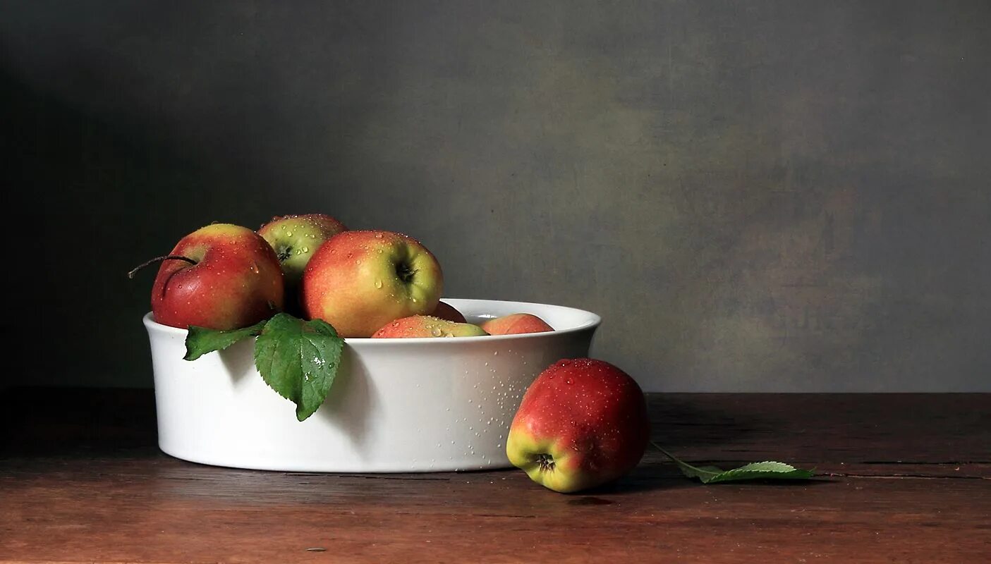 Ваза с яблоками фото Autumn Fruit Bowl