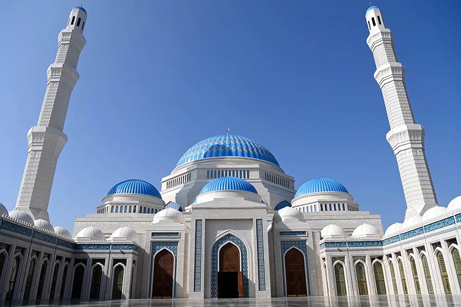 Астана самая большая мечеть. Центральная мечеть (Астана).