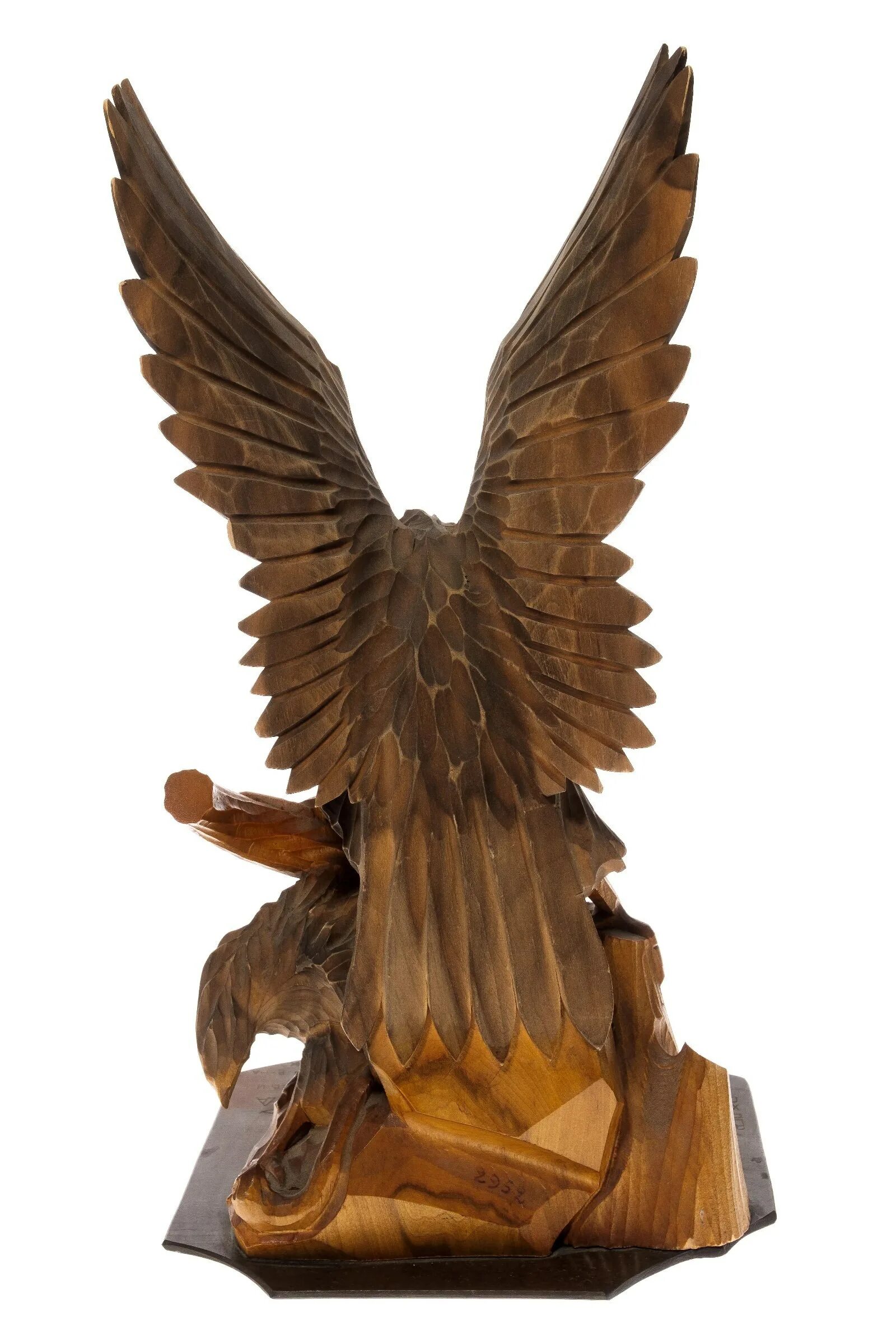 Деревянные фигуры орла. Деревянный Орел статуэтка. Фигурки Орлов из дерева. Статуэтка орла из дерева.