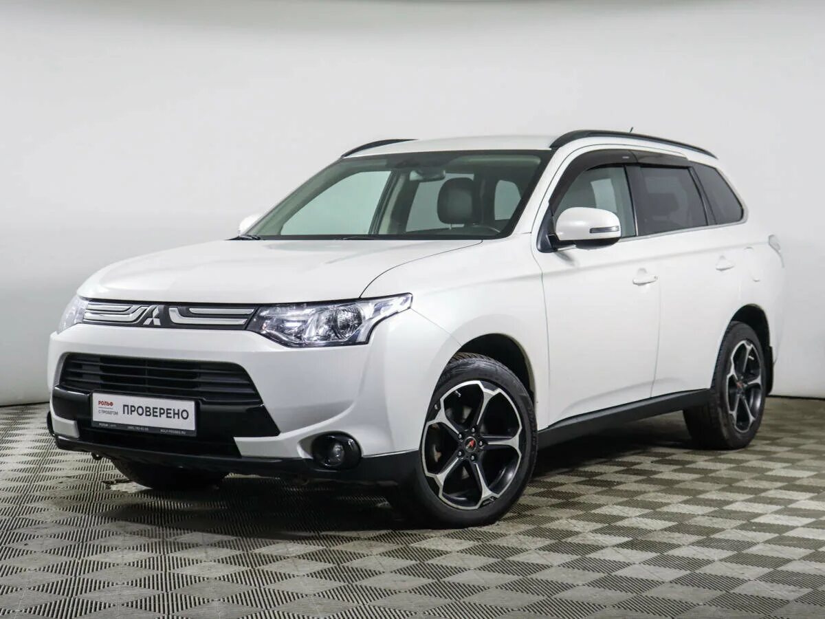 Mitsubishi Outlander 2013. Mitsubishi Outlander III (2012-2015). Mitsubishi Outlander 3 2.4. Мицубиси Аутлендер 2013. Купить митсубиси аутлендер 2013