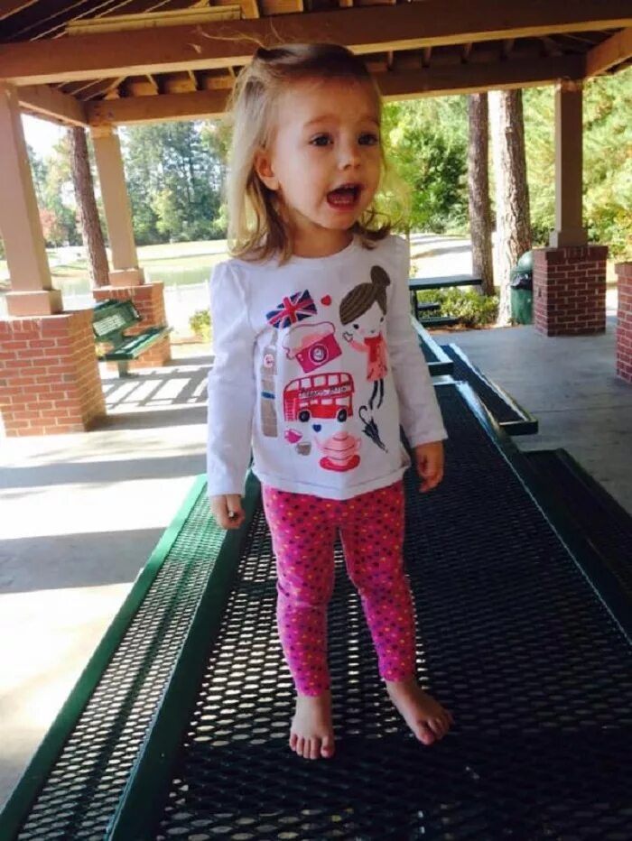 Хамберли гонсалес. Детская одежда от дизайнеров. Девочки домашние дети. Наряды для детей зеленые. Ребенок 5 лет.