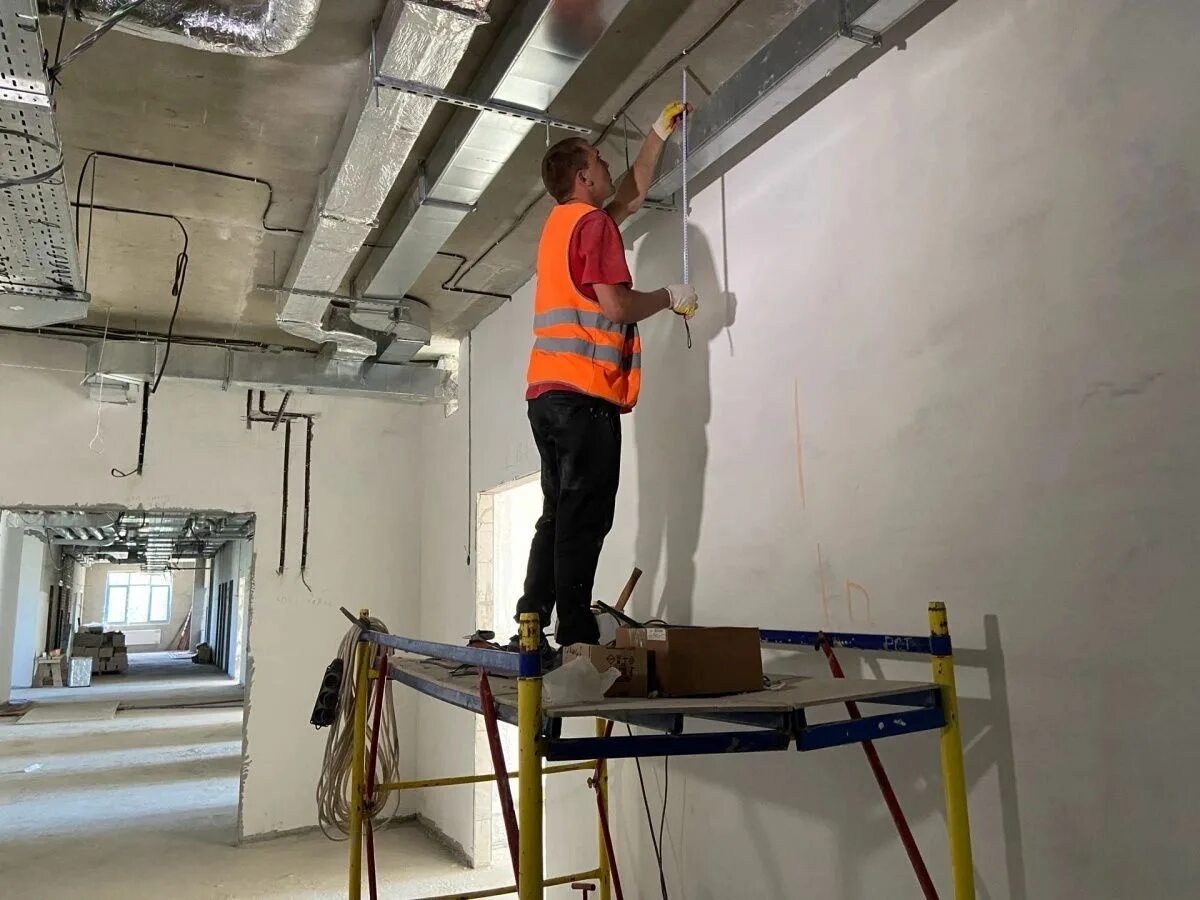 04. монтаж гкл. наши услуги строительство. изоляционный и отделочные работы. строительная отделка квартиры.