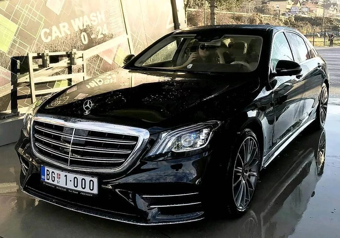 Куплю мерседес баку. Мерседес Бенц Баку. S580 Mercedes Baku. 4 Goz Mercedes Baku AMG. Москва Баку Мерседес.