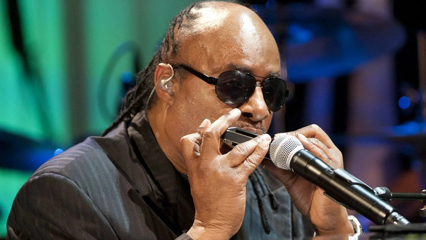 Stevie wonder pastime paradise. Stevie wonder young. Stevie wonder pastime. Stevie wonder — pastime paradise фильм. Стиви уандер и рэй чарльз.