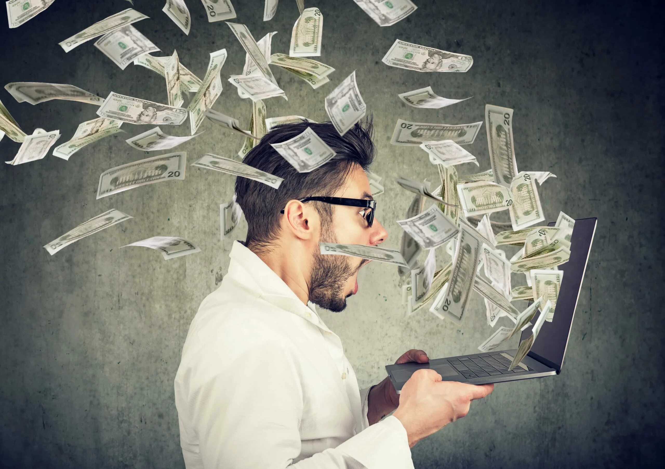 Find some money. Человек с деньгами. Деньги на дороге. Человек с деньгами. Find some money.