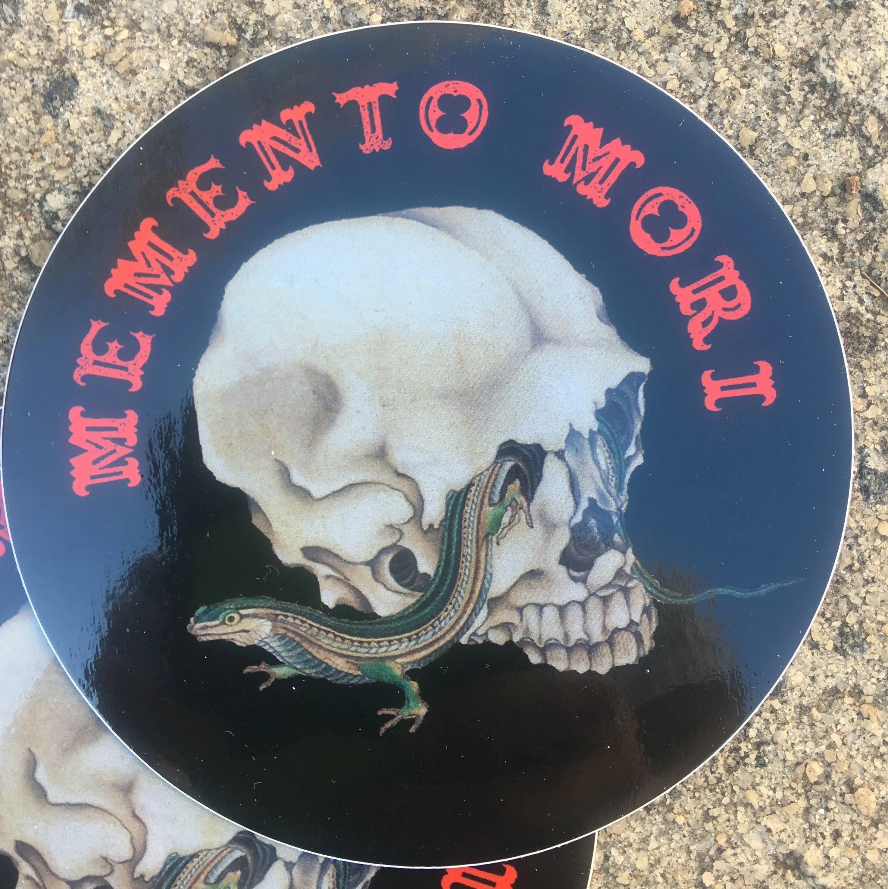 Memento Mori наклейка. Memento Mori Шеврон. Depeche Mode Memento Mori. Memento Mori лейбл. Memento mori слушать