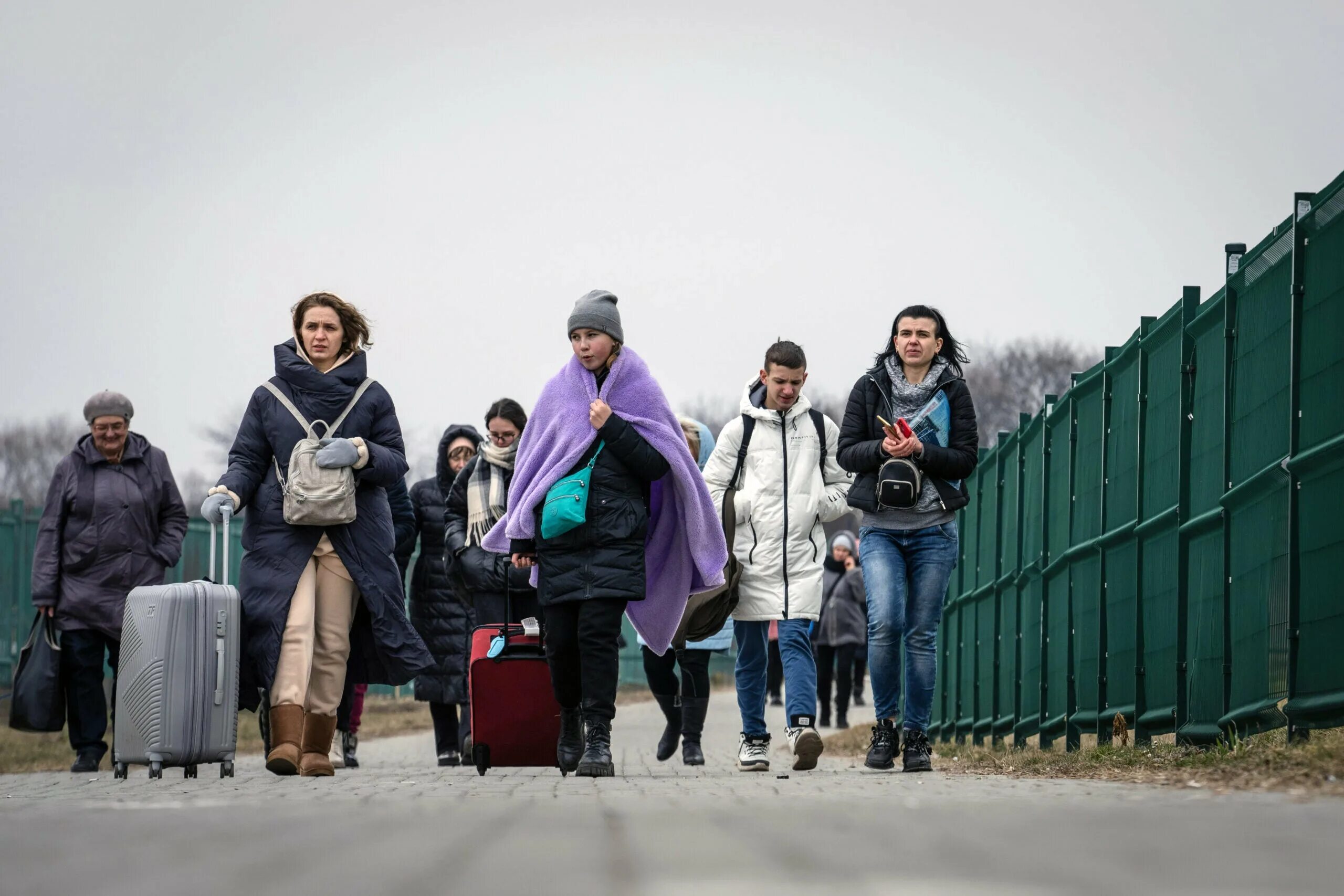 Воронежская область беженцы. Беженцы из украины в россию. Беженцы в ярославской области. Беженцы из мариуполя. Беженцы дания лгбт.