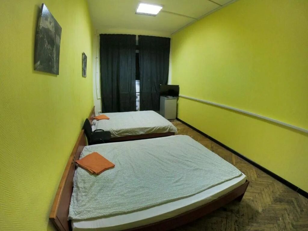 Хостел вершина кировск мурманская область. Хостел ред кировск. Хостел ред кировск. Хостел ред кировск. Хибины хостел.