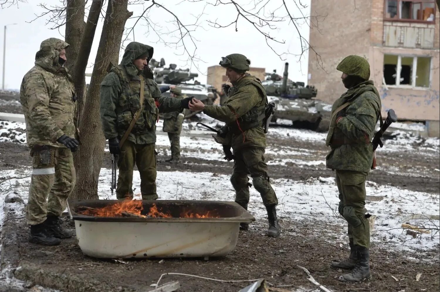 Российские солдаты на Украине. Военные на Украине российские войска. Военные ситуации. Военная операция на Украине.