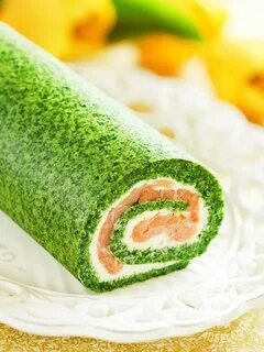 Рулет зеленый с сыром