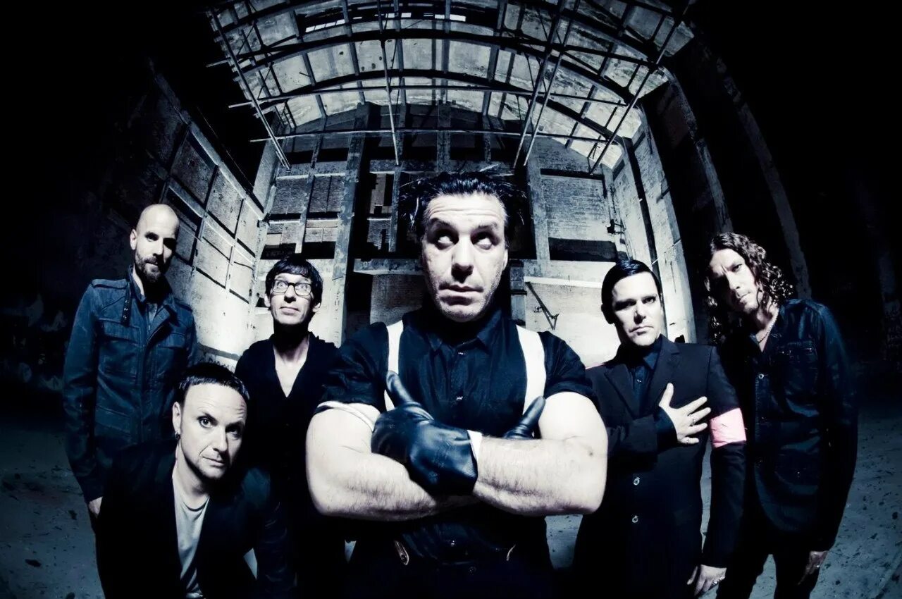 Группа рамштайн кристоф шнайдер. Рок группа rammstein. Участники группы раммштайн. Rammstein 2023. Rammstein.