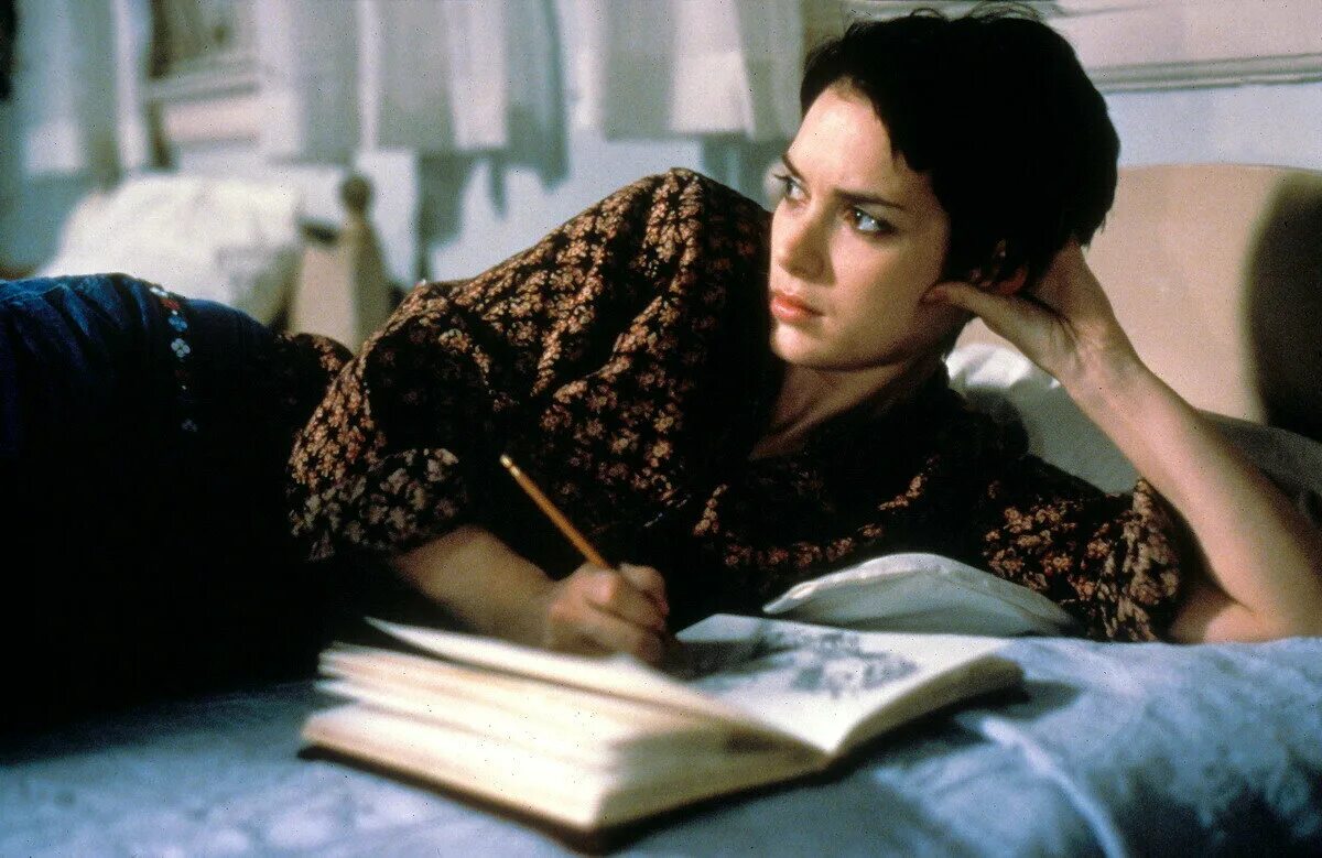 Прерванная жизнь 1999. Прерванная жизнь 1999 отзывы. Анджелина джоли прерванная жизнь 1999. Вайнона райдер прерванная жизнь. Анджелина джоли прерванная жизнь.