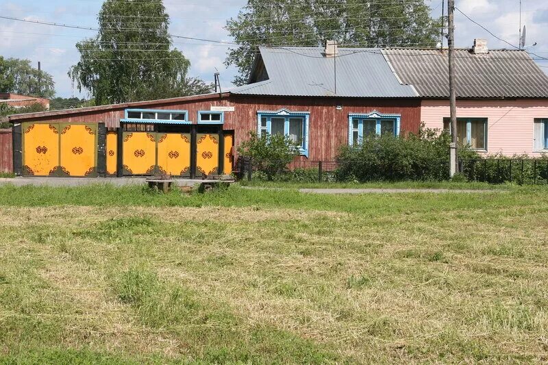 Городская реклама р п пышма. Рабочий поселок пышма. рабочий посёлок пышма борок. пгт пышма кропочев. посёлок пышма гостиница.