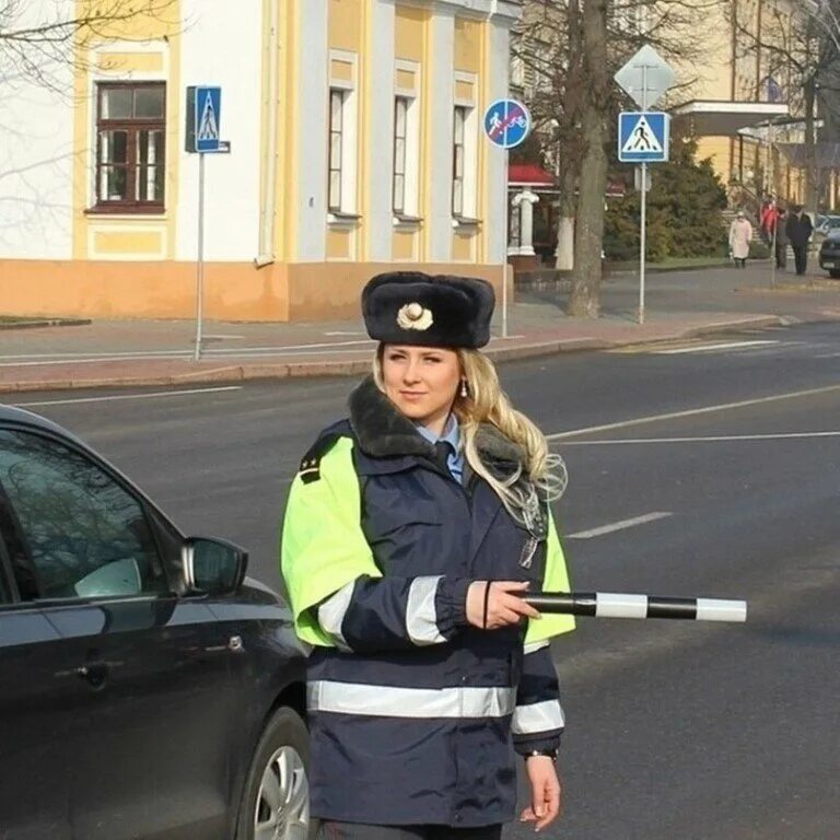 Дпс при исполнении. Инспектор дпс. инспектор дпс гибдд. дпс девушки. женщина инспектор гибдд.