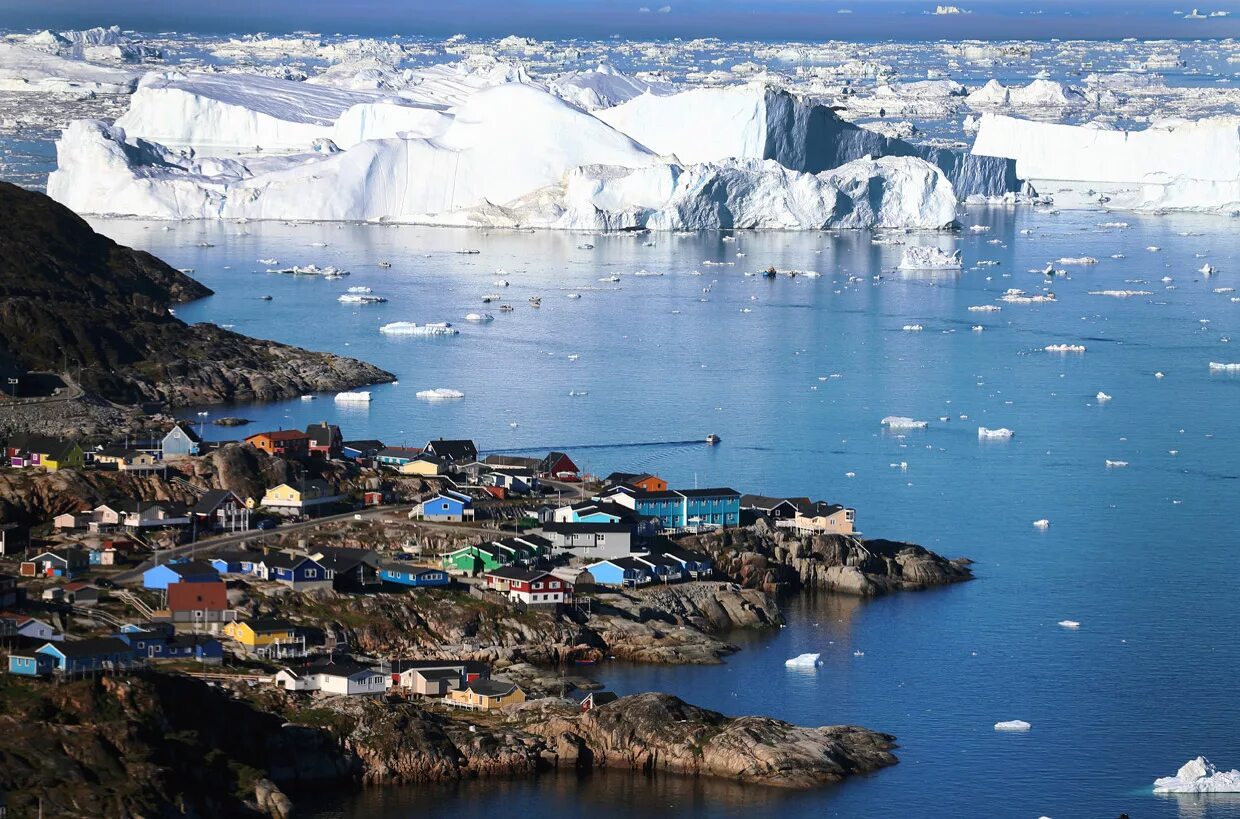 Какой город на северном побережье. Город Илулиссат Гренландия. Ледник Илулиссат Гренландия. Нуук Гренландия.