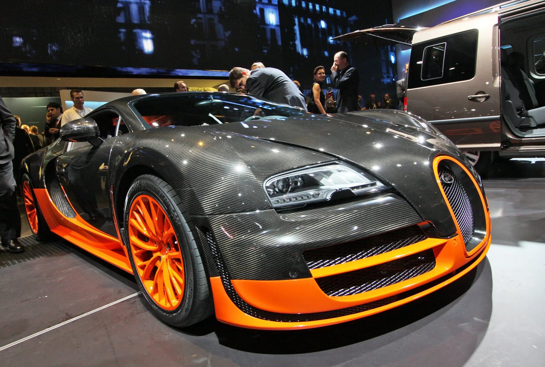 Бугатти Вейрон 16 4 super Sport. Bugatti Veyron 16.4 Supersport. Bugatti Veyron 16.4 super Sport 2010. Бугатти 1200 л.с. 540 тыс