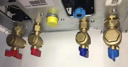 Комплект кранов для подключения газового котла Комплект подключения ecoTEC