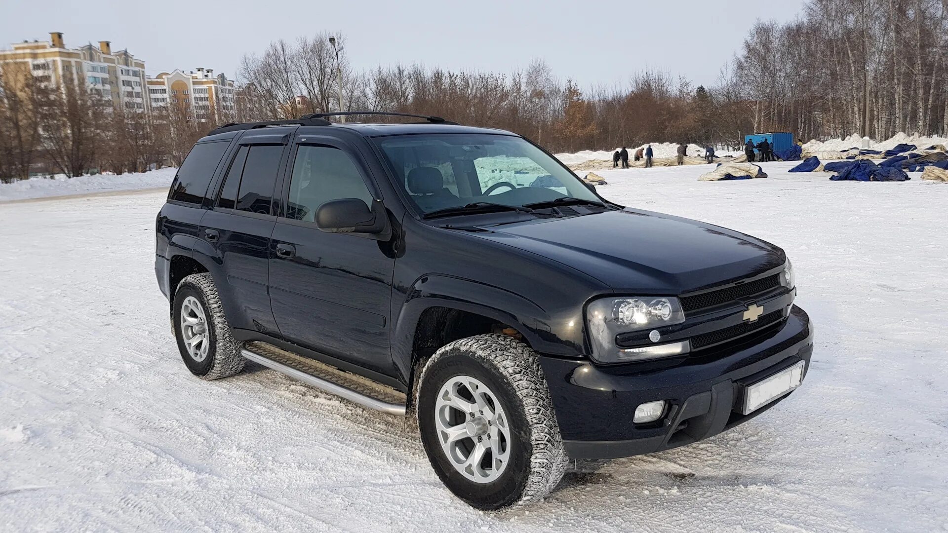 Шевроле трейлблейзер поколения. Chevrolet trailblazer 1. Chevrolet trailblazer LTZ. Шевроле Трейлблейзер 2009. Шевроле Трейлблейзер 1 Рестайлинг.