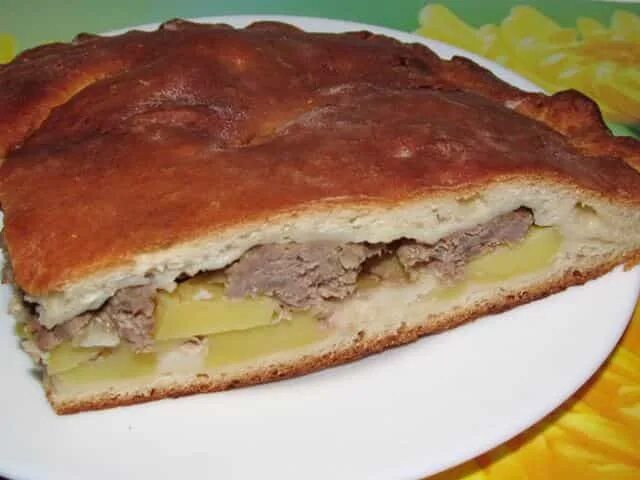Пирог с картошкой мясом в духовке закрытый