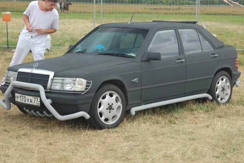 Тюнинг кузова мерседес. Mercedes benz 190e. мерседес 190 w124. мерседес w124 e190. мерседес е190 купе.