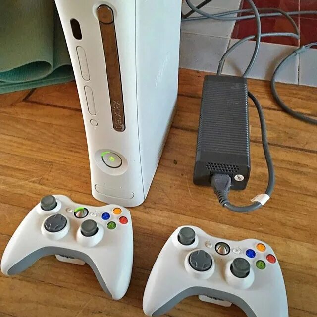 Xbox 360 collection. Xbox 360 2007. Xbox 360 Console. Xbox 360 2006. Xbox 360 коллекция консоли.