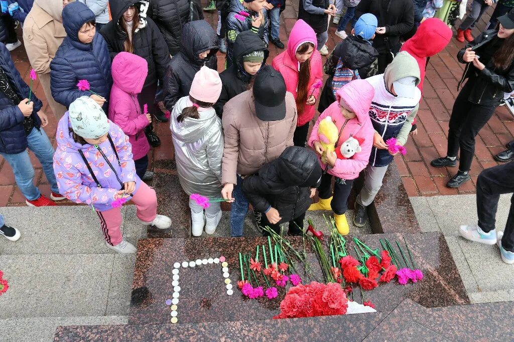 22 Июня день памяти и скорби. 22 Июня день памяти и скорби свеча памяти. День памяти и скорби акция свеча памяти. 22 Июня день памяти акции.