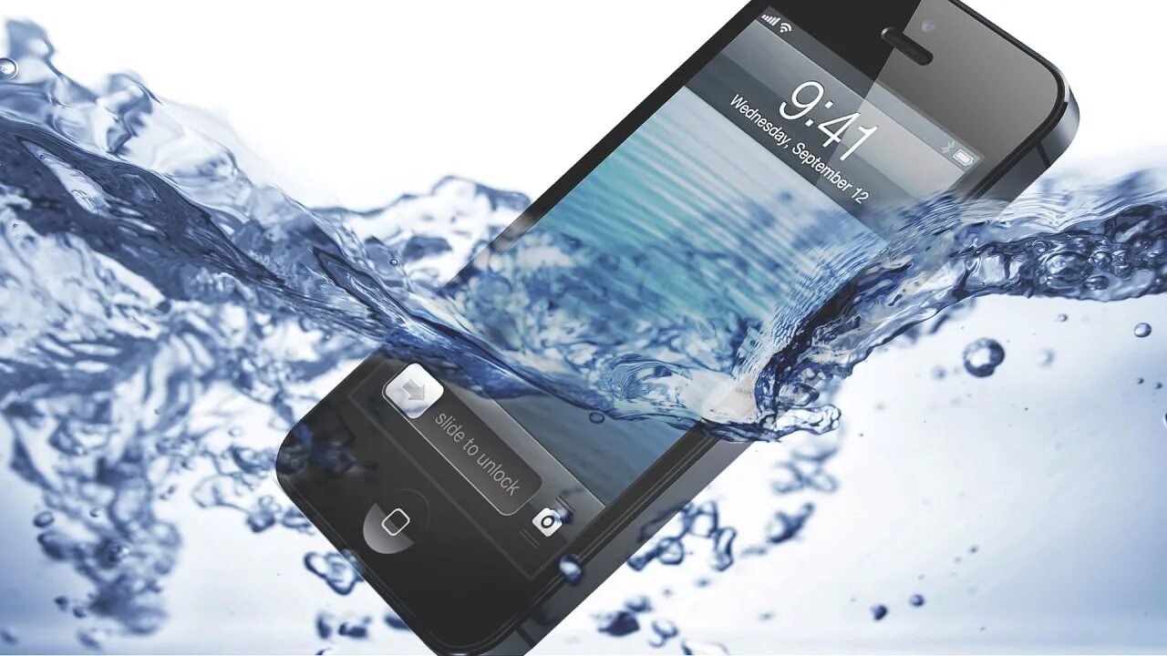 Залил айфон водой. Айфон под водой. Смартфон в воде. Ip68 влагозащита смартфон. Айфон в воде.