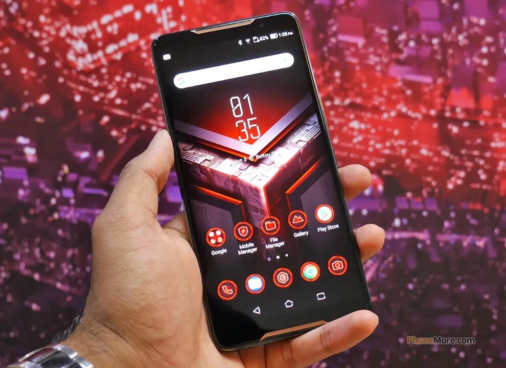 ASUS ROG Phone. ASUS ROG телефон. ASUS ROG Phone 5 в руках. ASUS ROG 4 телефон. Купить asus 4