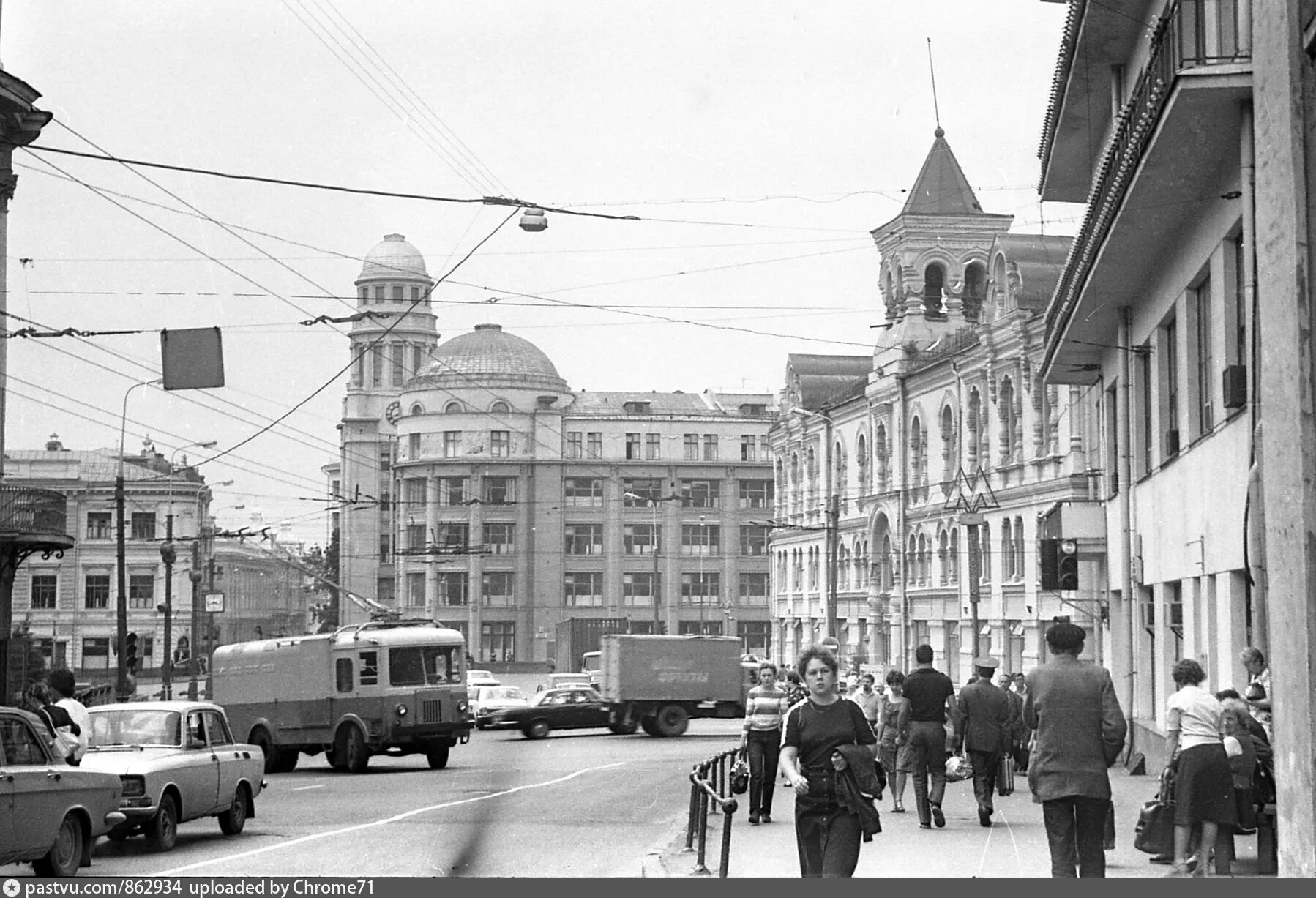 Площадь ногина как называется. Площадь ногина москва. метро площадь ногина москва. площадь ногина 1980. площадь ильинские ворота.
