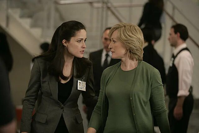 Схватка (2007). Фильм схватка 2007 гленн клоуз роуз бирн. Схватка 2007 смотреть онлайн бесплатно в хорошем качестве. Схватка (2007). Схватка сериал гленн клоуз.