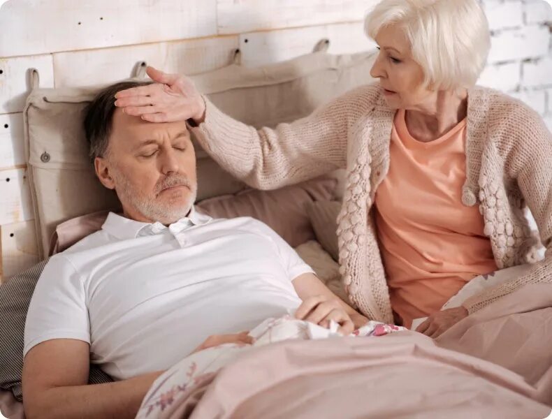Почему старые болеют. Пожилая пара больные. Пожилой человек лихорадка. Пожилая жена и больной муж. Тяжелая простуда у пожилых людей.
