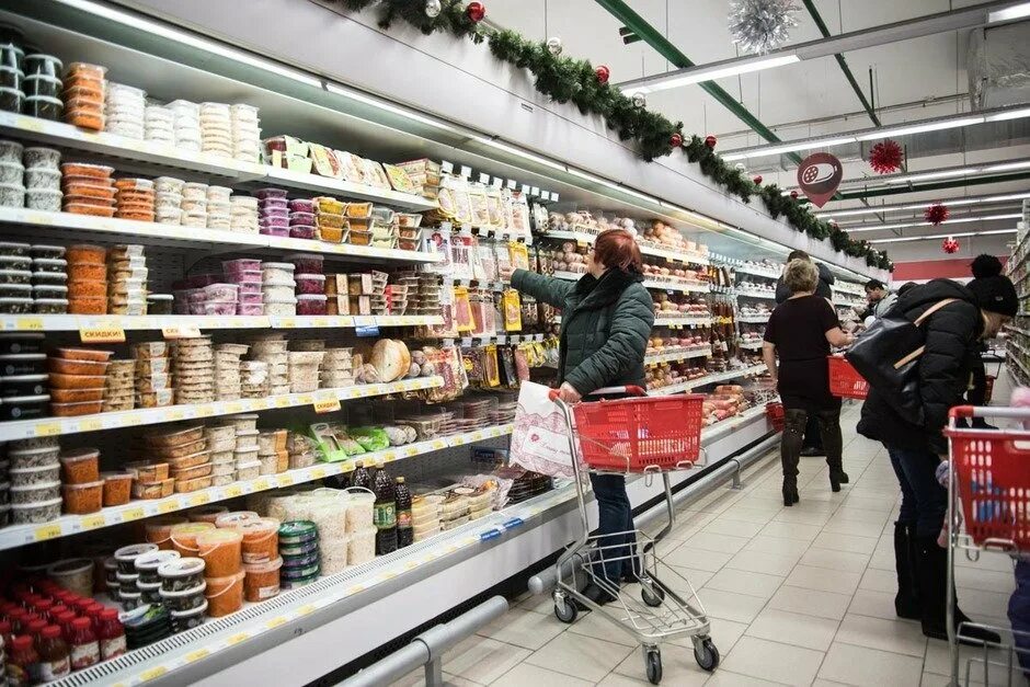 Магазины в реальной жизни. Мало товара. Малые покупают под. Покупай мало но свежее.