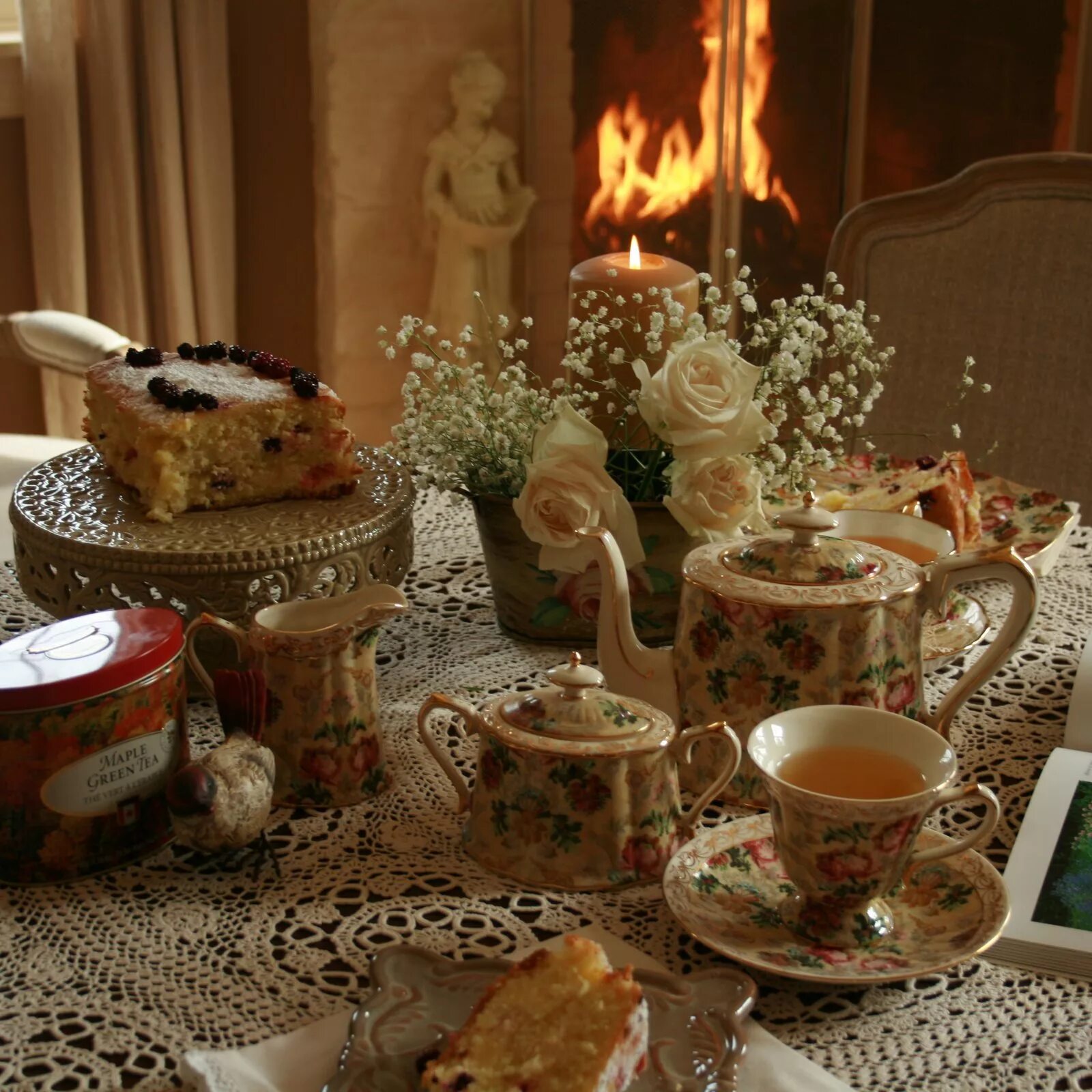 Красивое чаепитие картинки. Уютного вечера. Чаепитие. Уютное чаепитие. Чайный стол.